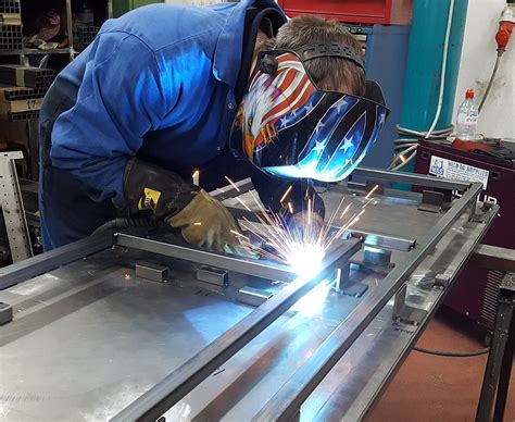 Metal Fabrication and Welding Specialists 